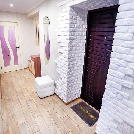 2-Комн Люкс В Центре Вишенки Winnyzja Exterior foto